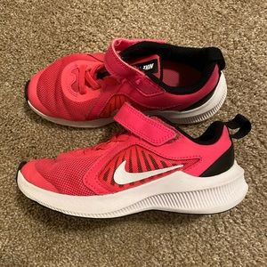 12C Nike running shoes with Velcro